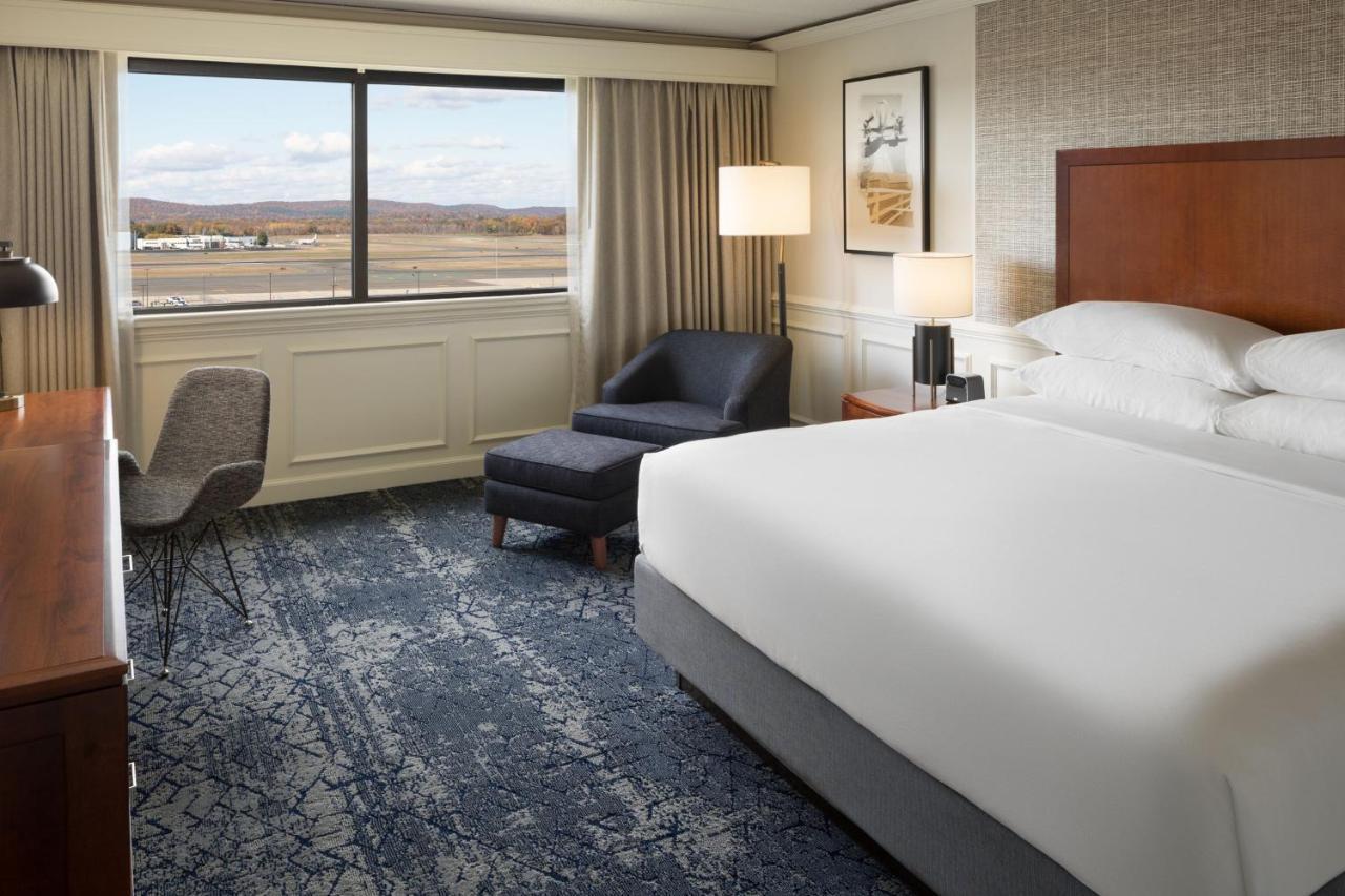 Sheraton Hartford Hotel at Bradley Airport Windsor Locks Eksteriør billede