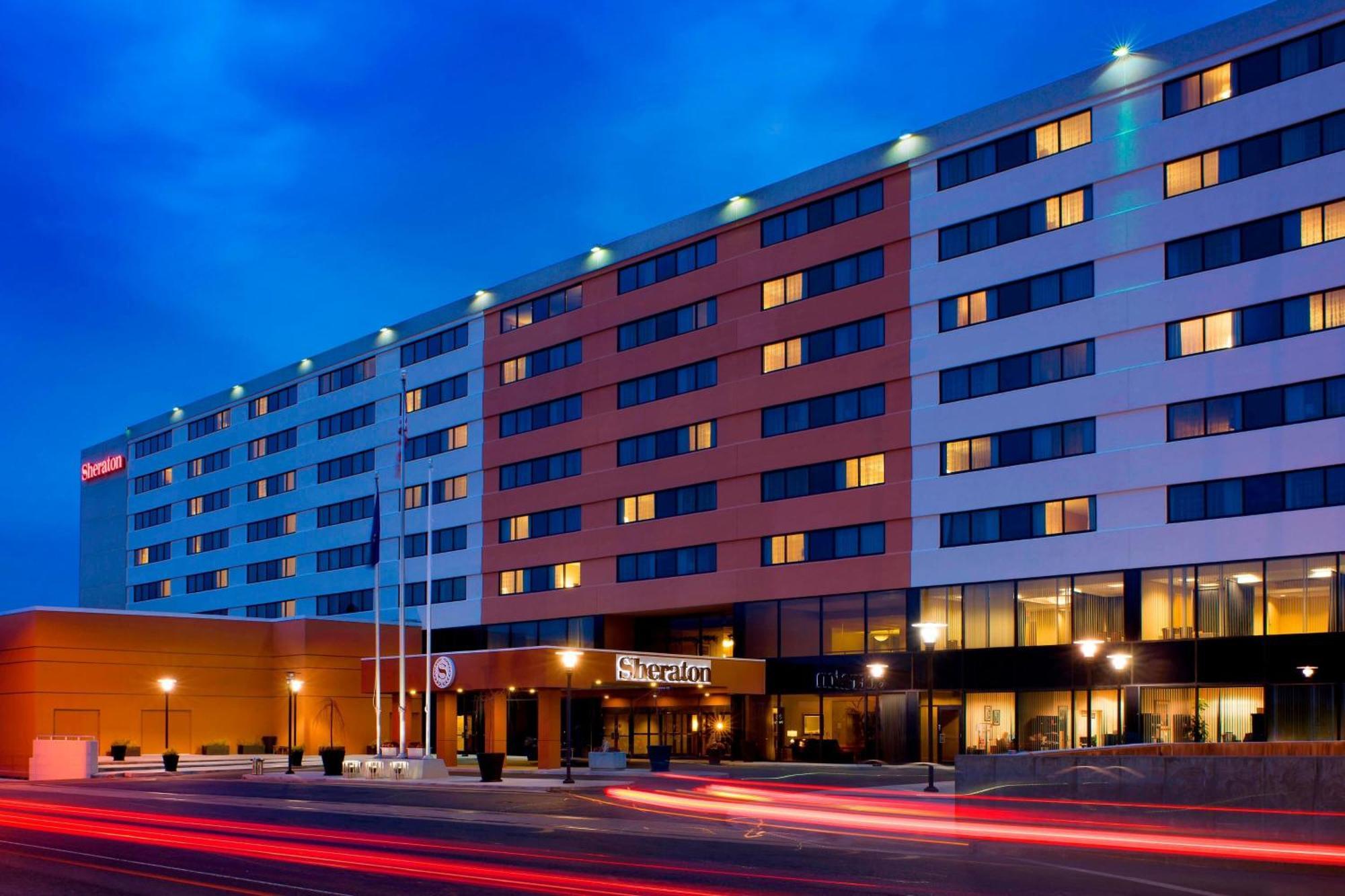 Sheraton Hartford Hotel at Bradley Airport Windsor Locks Eksteriør billede
